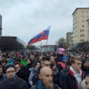 Od naděje k chaosu: Slovenská politika na křižovatce